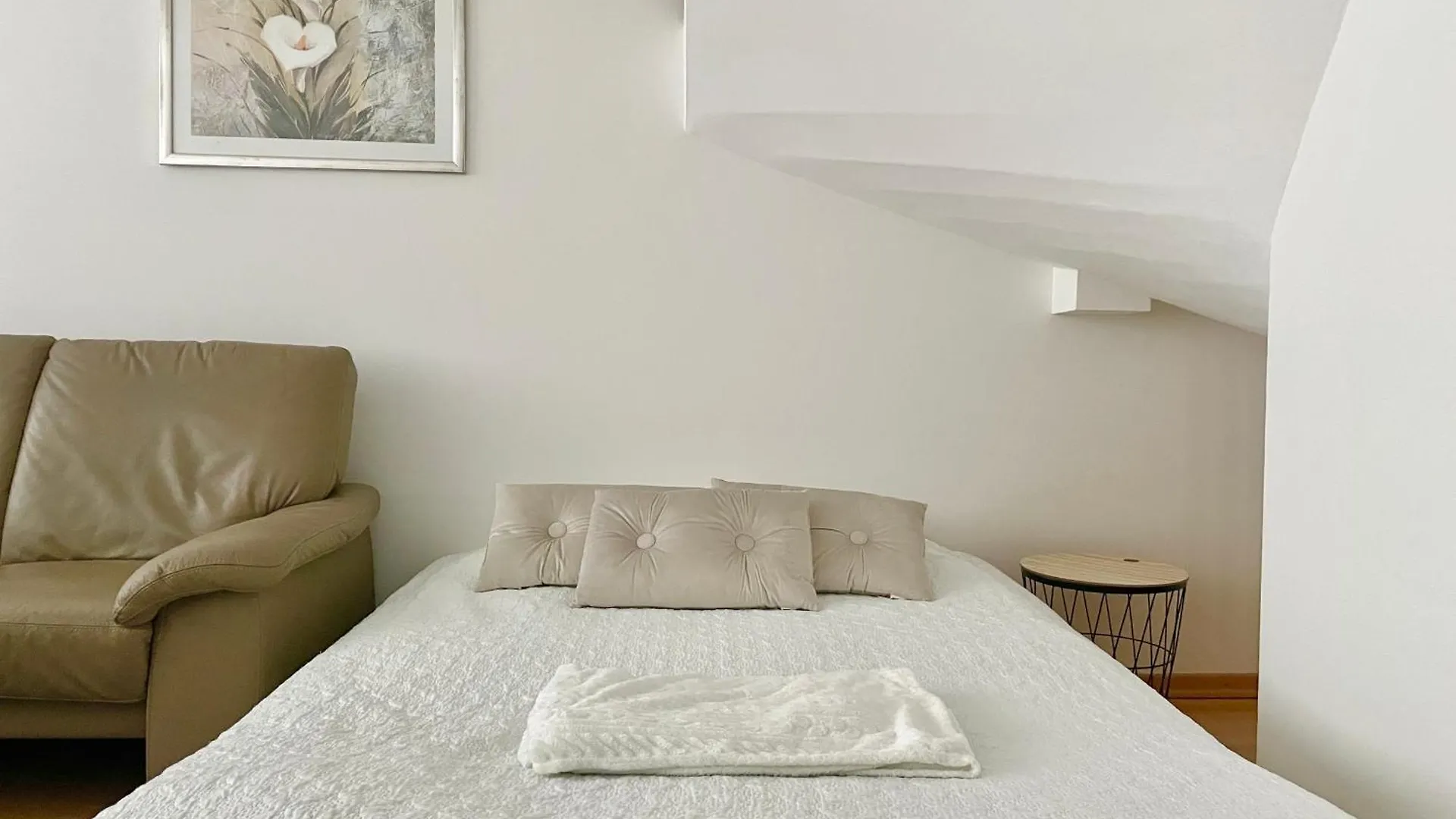 Spacious 90M2 Maisonette With Free Parking Apartment Vienna 0*,